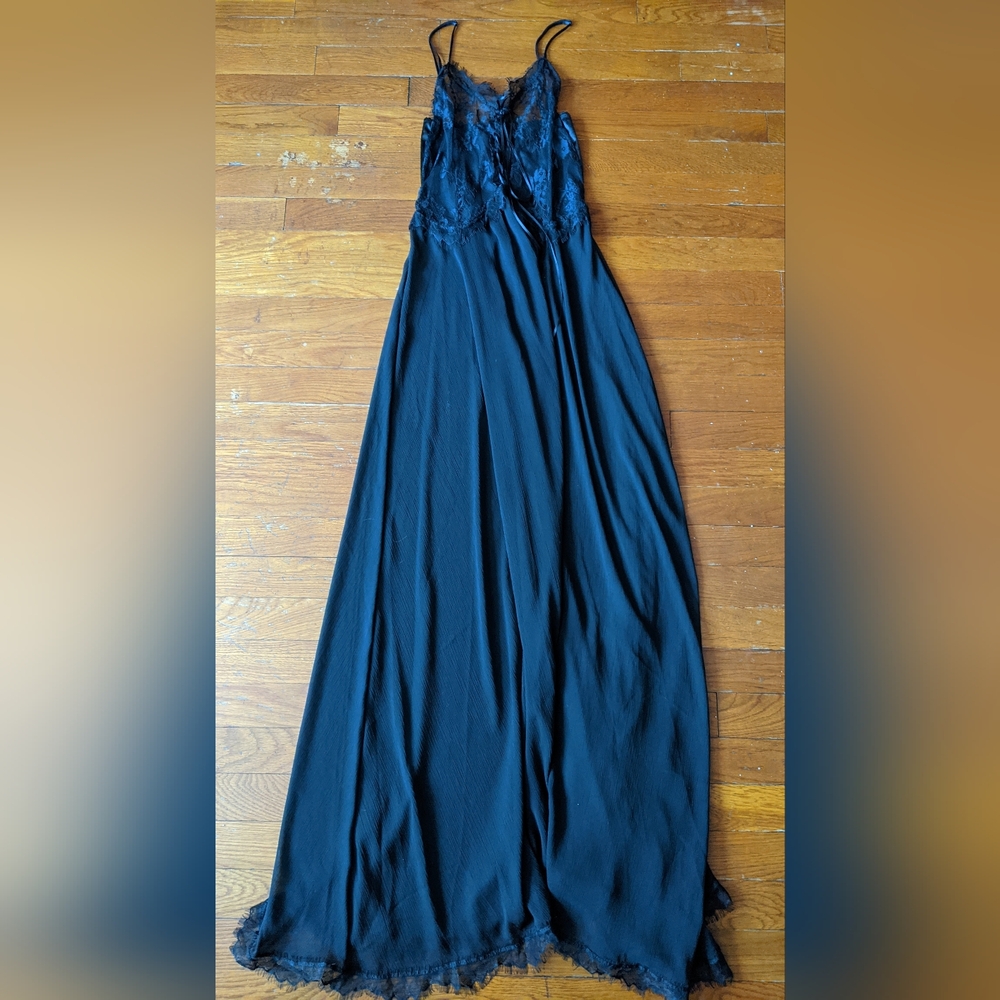 Widow dress.